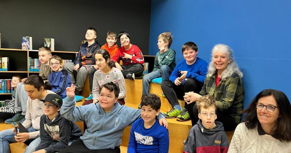 Schülergruppe in der KUBI